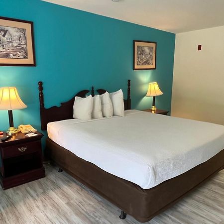 Hilltop Inn & Suites, Near Foxwoods Casino North Stonington Dış mekan fotoğraf