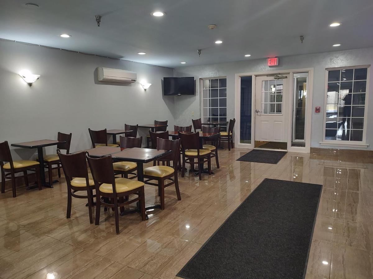 Hilltop Inn & Suites, Near Foxwoods Casino North Stonington Dış mekan fotoğraf