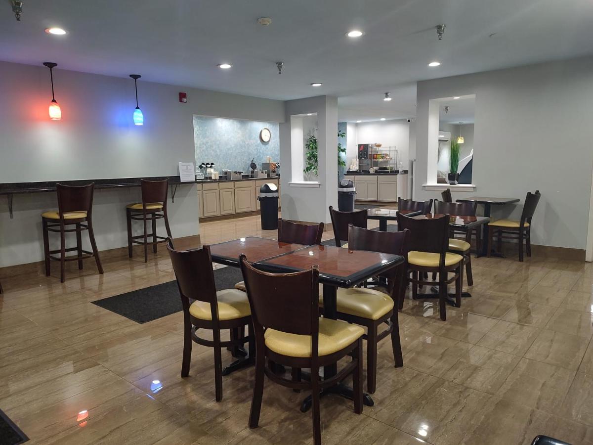 Hilltop Inn & Suites, Near Foxwoods Casino North Stonington Dış mekan fotoğraf