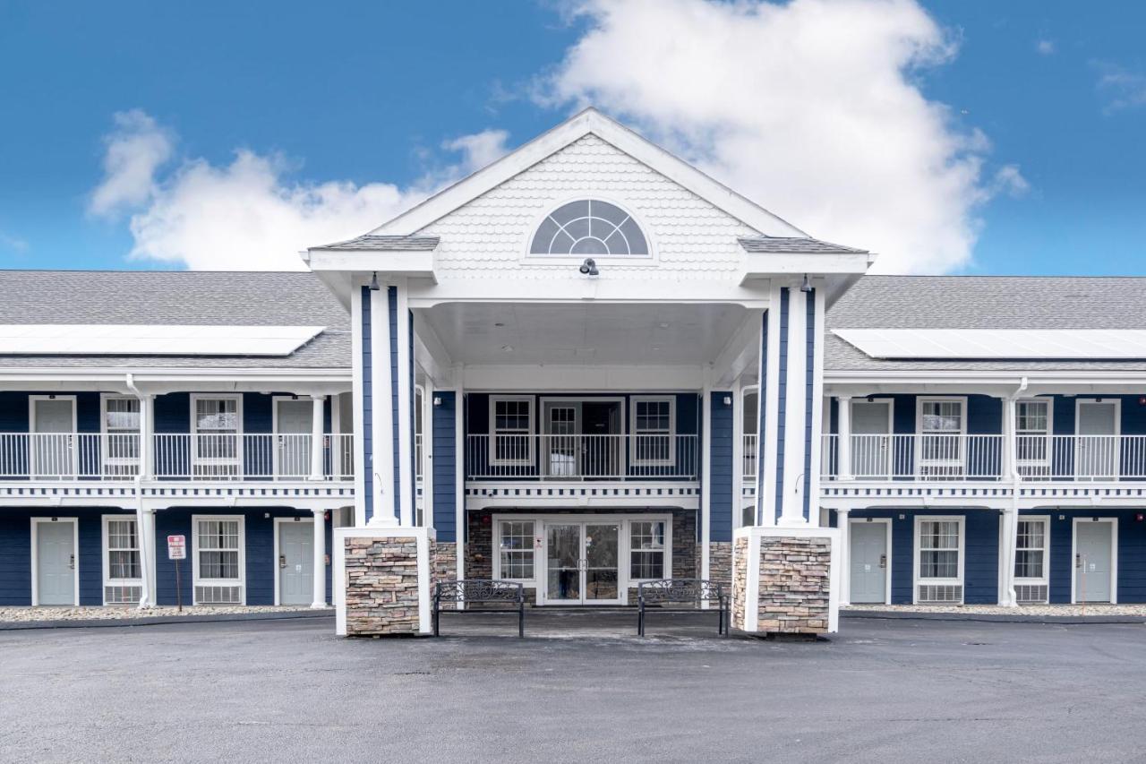 Hilltop Inn & Suites, Near Foxwoods Casino North Stonington Dış mekan fotoğraf