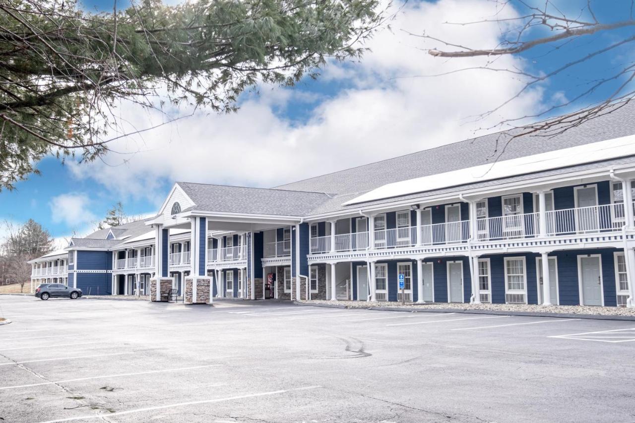 Hilltop Inn & Suites, Near Foxwoods Casino North Stonington Dış mekan fotoğraf