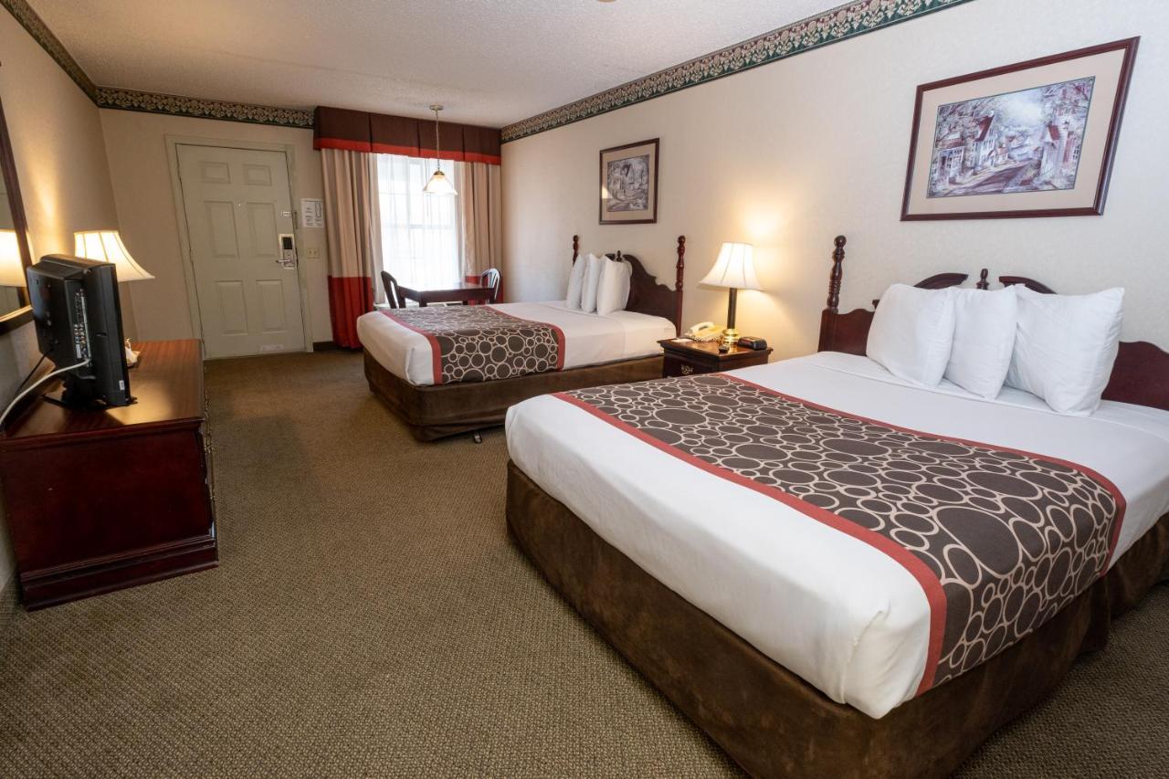 Hilltop Inn & Suites, Near Foxwoods Casino North Stonington Dış mekan fotoğraf