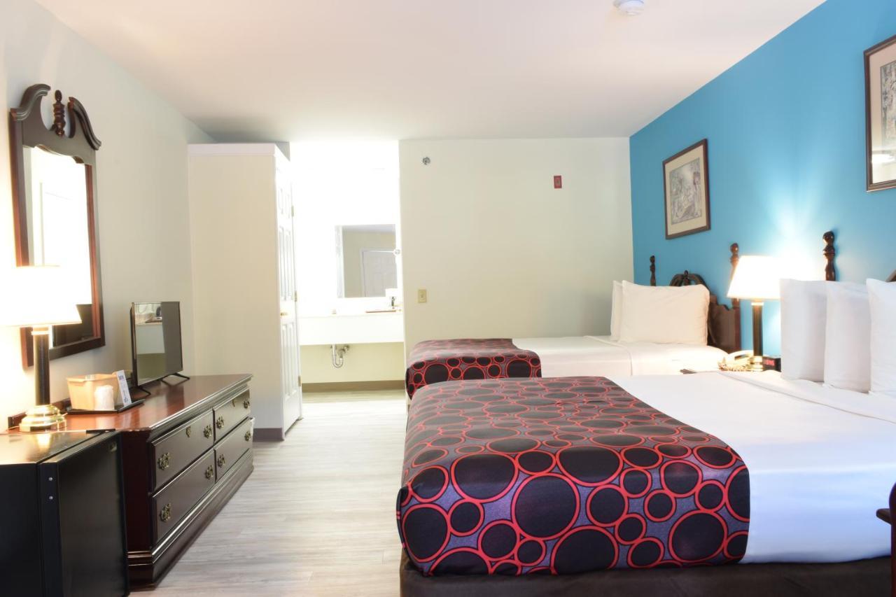 Hilltop Inn & Suites, Near Foxwoods Casino North Stonington Dış mekan fotoğraf