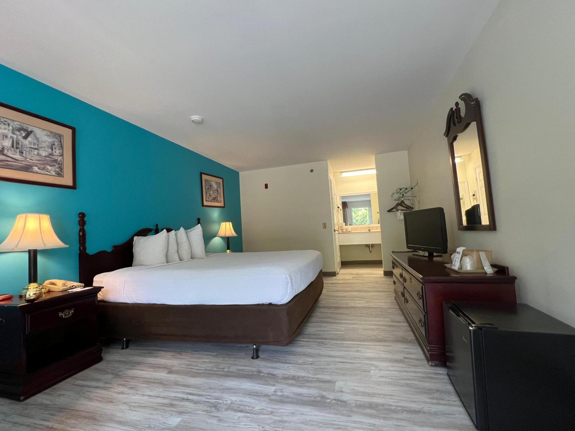 Hilltop Inn & Suites, Near Foxwoods Casino North Stonington Dış mekan fotoğraf